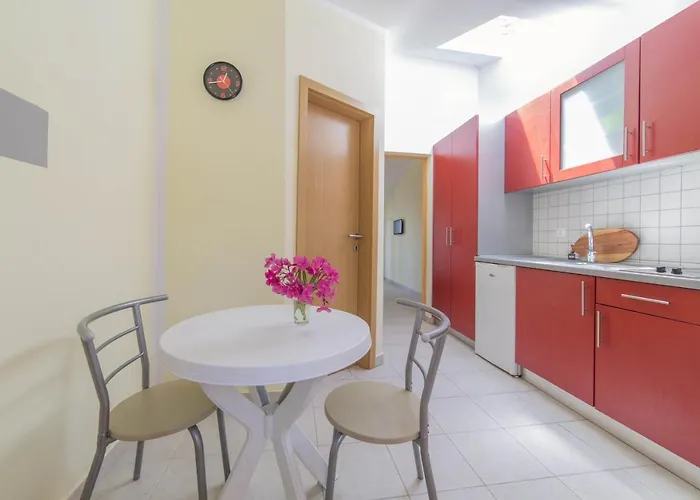 Appartement With A Parking Space Mandre, Pag - 12722 Kolan