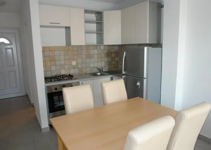 With A Parking Space Mandre, Pag - 12722 Apartamento *